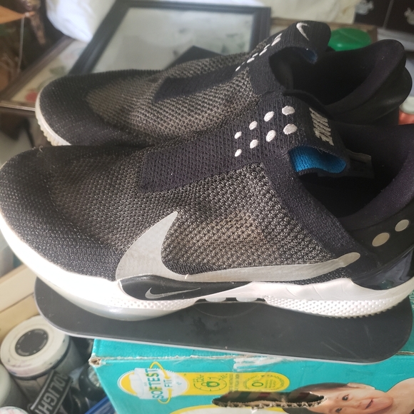 Black, Nike, rechargeable - Picture 2 of 2